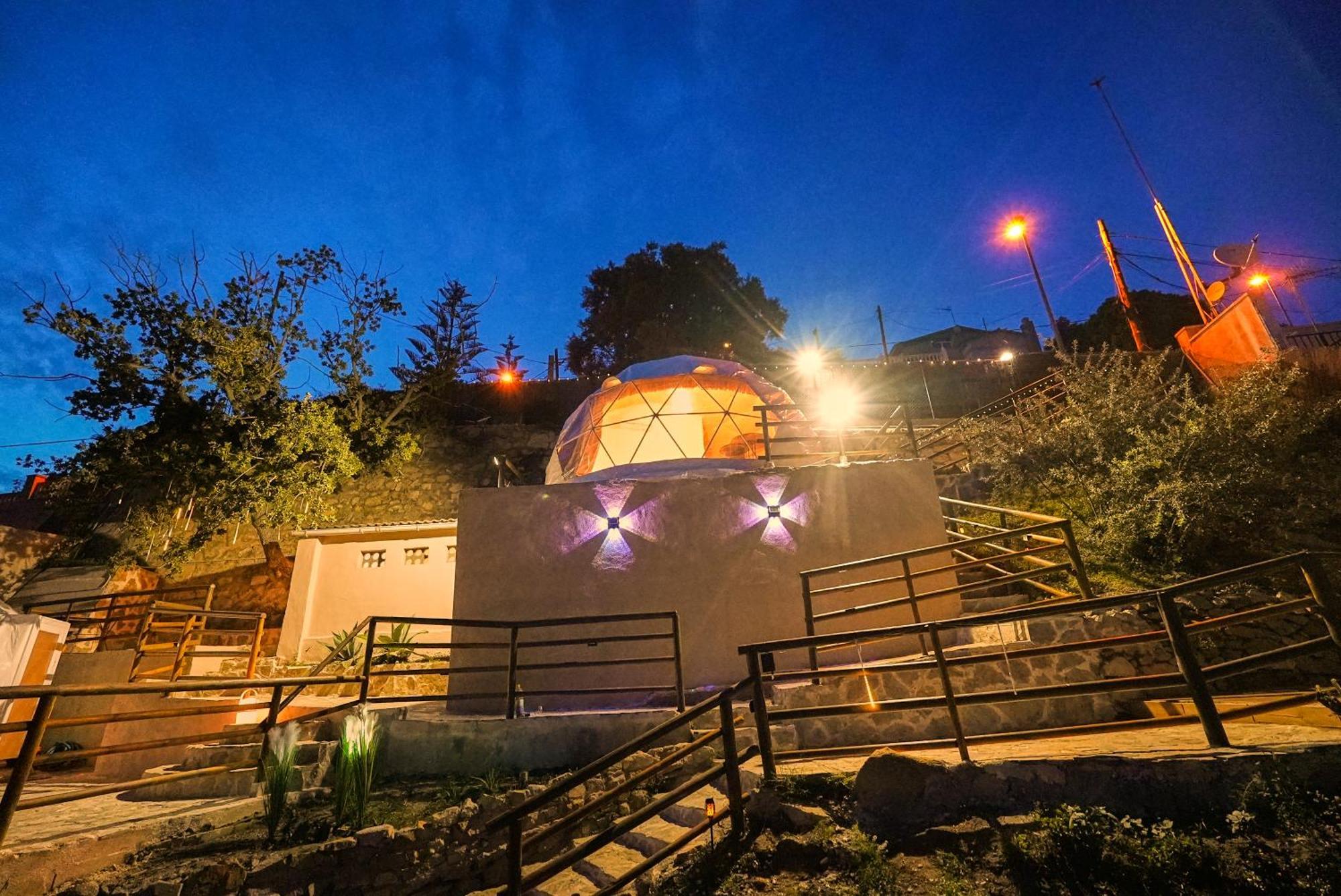 Villa Aaa View Private Terrace Outdoor Heated Hot Tub Family Fun Badalona Esterno foto