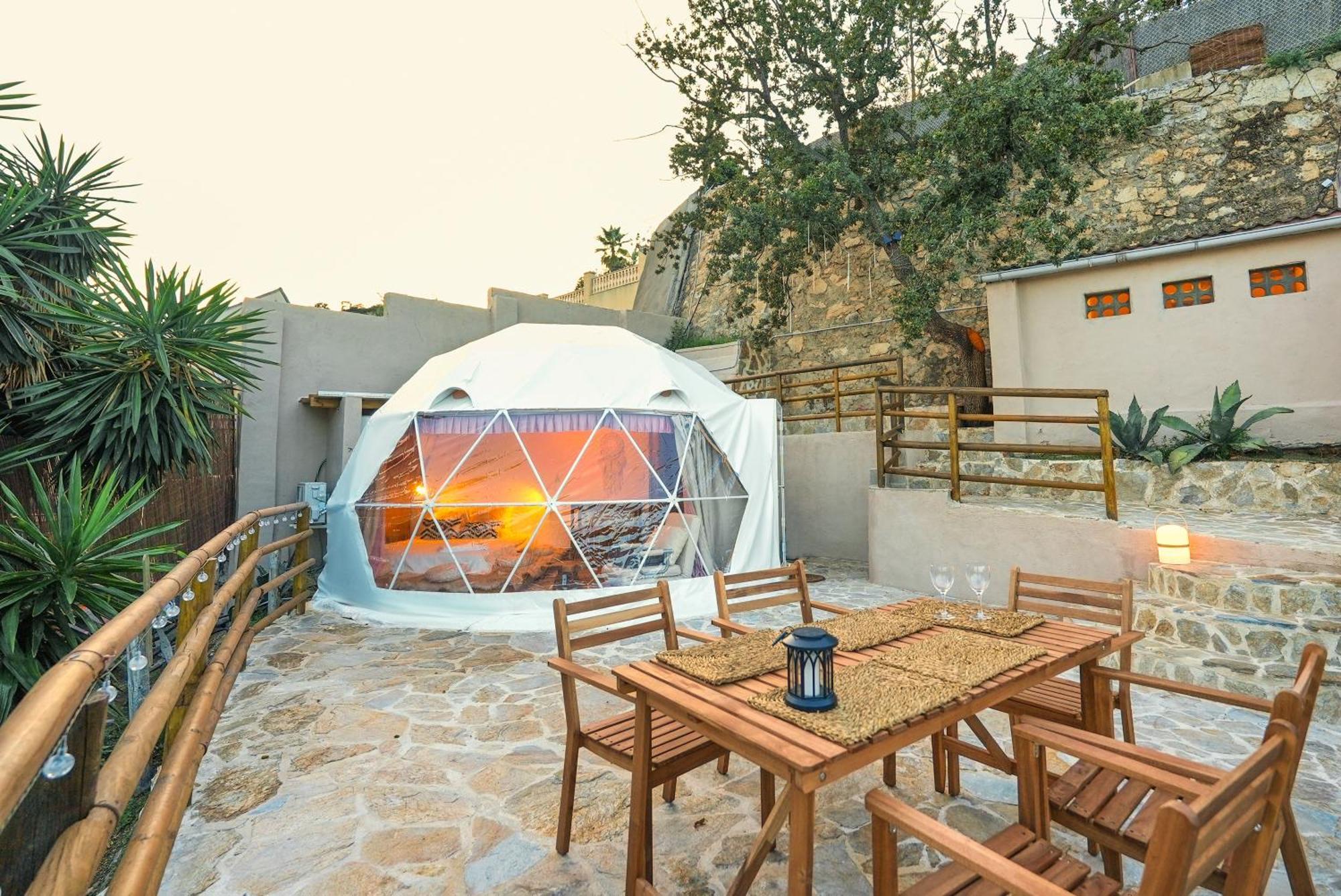 Villa Aaa View Private Terrace Outdoor Heated Hot Tub Family Fun Badalona Esterno foto